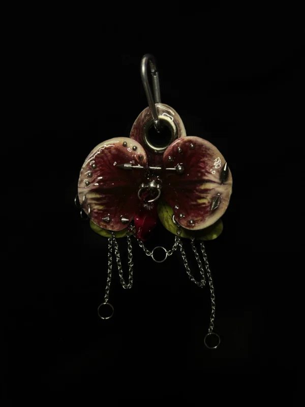Pierced orchid keychain Eclipse