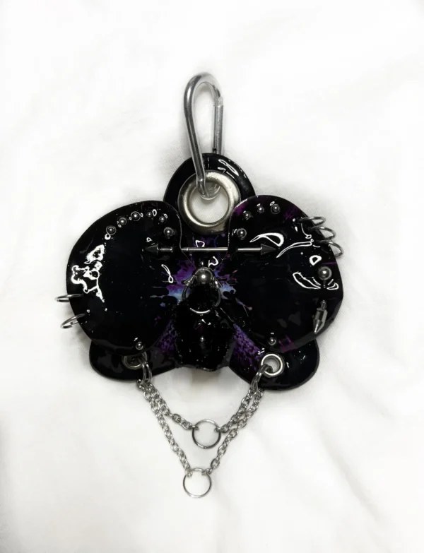 Pierced orchid keychain Black Ember
