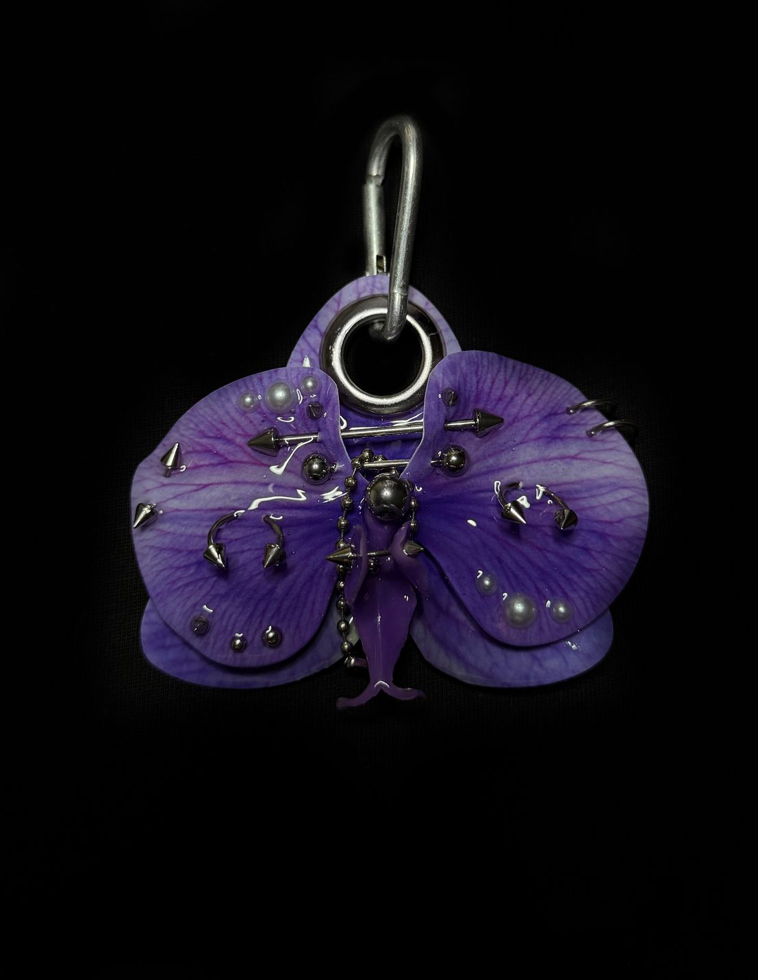 Violet armor - pierced orchid keychain - 1616Mode