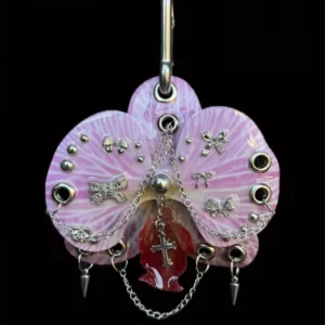 Pierced orchid keychain - Sacred Wound