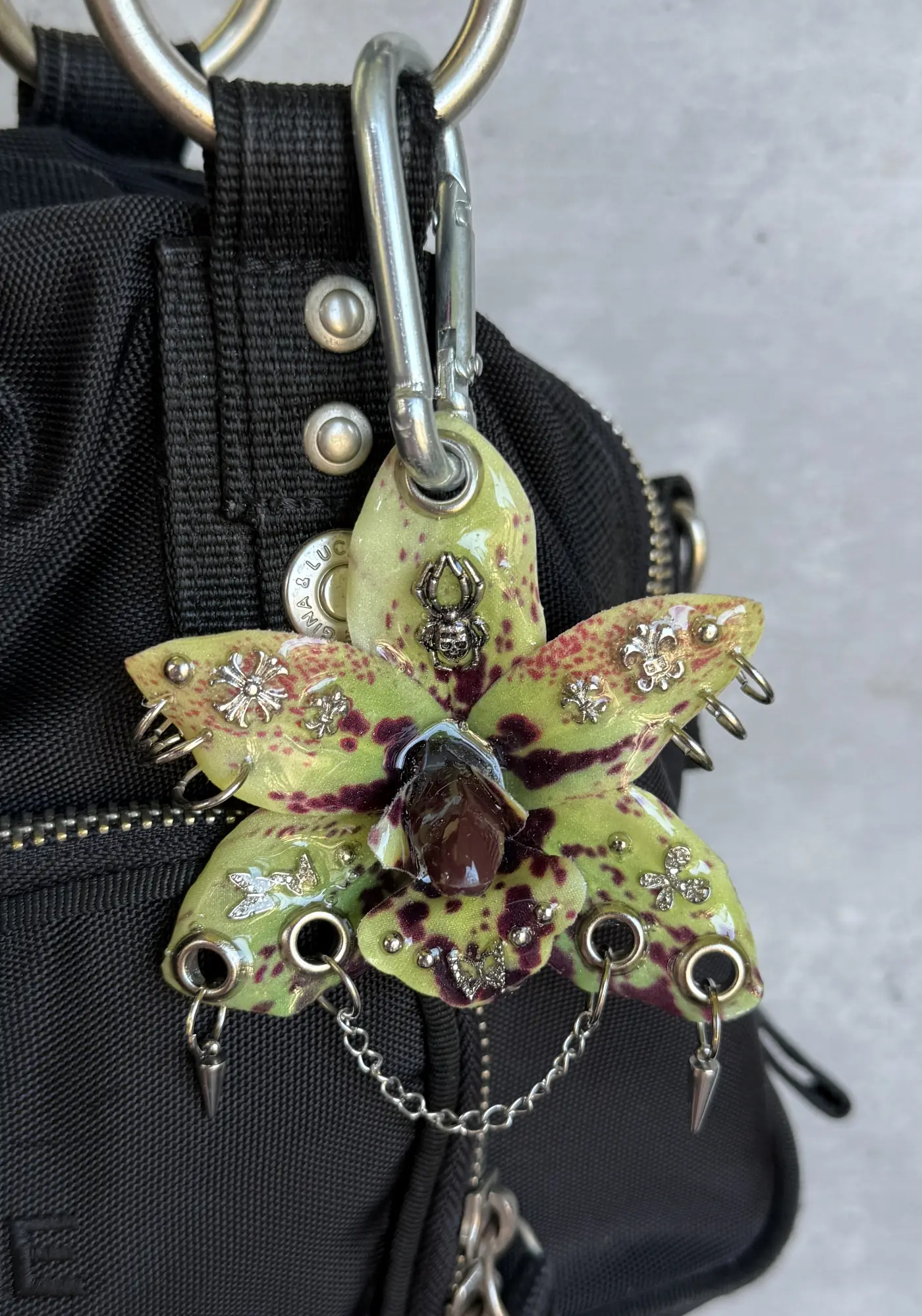 Pierced orchid keychain - #56 Chartreuse Venom - Image 2
